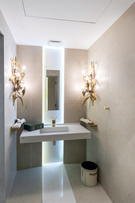 villa in Cannes : Rent gorgeous 7-bedroom villa with sea view in the heights of Cannes - Photo 32