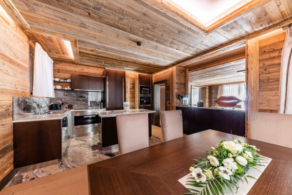villa in  : Rent beautiful chalet in Crans-Montana - Photo 9
