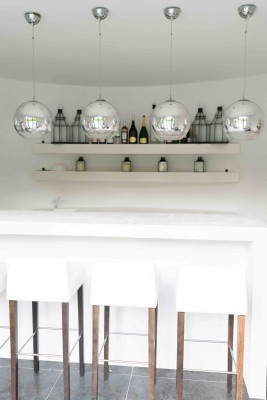 villa in Mougins : Rent wonderful 5 bedroom villa located in a prestigious domaine in Mougins - Photo 30