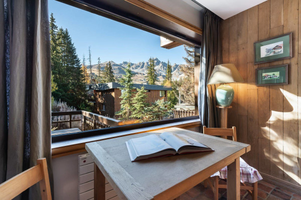 villa in Courchevel : Rent this Chalet in Jardin Alpin - Photo 6