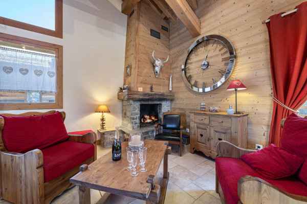 villa in Courchevel : Rent lovely chalet in Courchevel Village - Photo 3