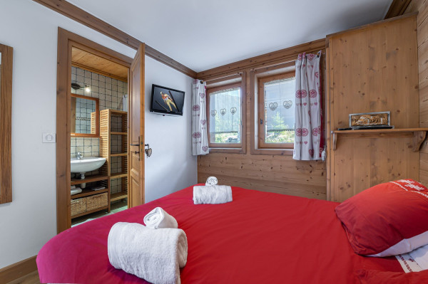 villa in Courchevel : Rent lovely chalet in Courchevel Village - Photo 13