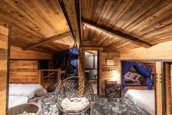 apartment in Tignes : Rent deluxe chalet with one of the finest views in the resort - Photo 14