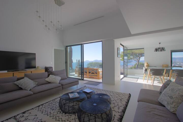 villa in Cannes : Rent lovely villa with sea view - Photo 4