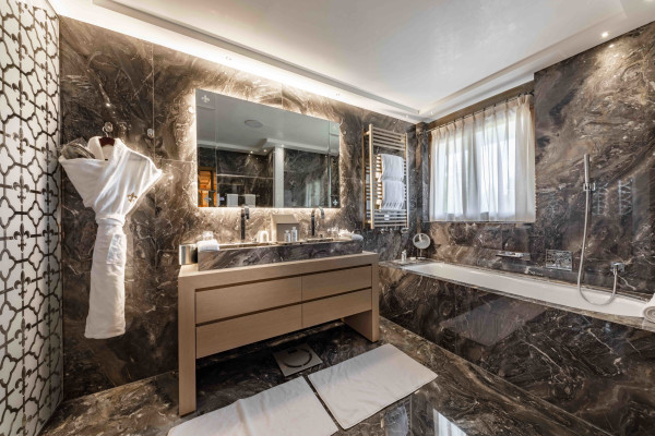 villa in  : Rent ultra-luxury chalet in Crans-Montana - Photo 13