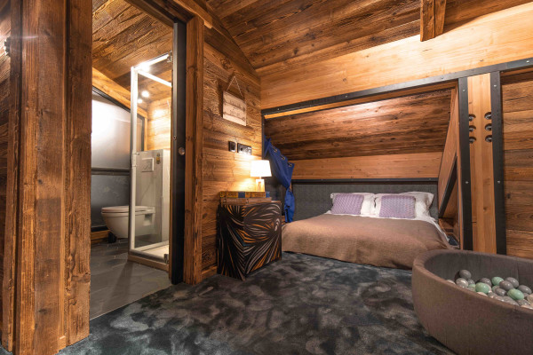 apartment in Tignes : Rent deluxe chalet with one of the finest views in the resort - Photo 16