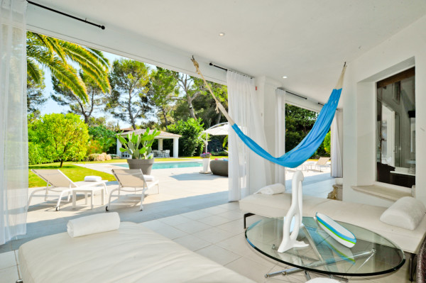 villa in Mougins : Rent this lovely villa in the 'Parc des Mougins' - Photo 12