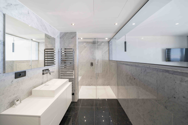 villa in Cannes : Rent this brand new villa located in one of the most sought after area in Cannes. - Photo 20