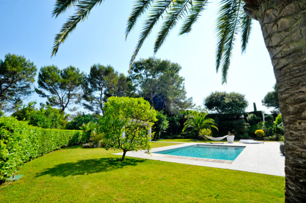 villa in Mougins : Rent this lovely villa in the 'Parc des Mougins' - Photo 8
