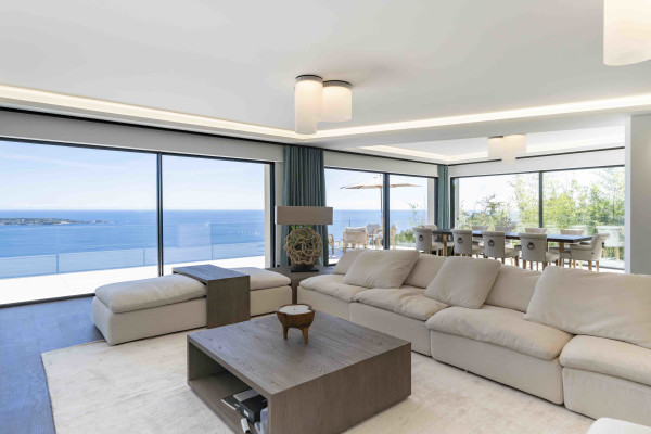 villa in Cannes : Rent this brand new villa located in one of the most sought after area in Cannes. - Photo 2