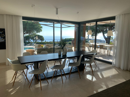 villa in Cannes : Rent Ultra Modern 7 bedroom villa overlooking the Islands off Cannes with easy access into the Croisette - Photo 4