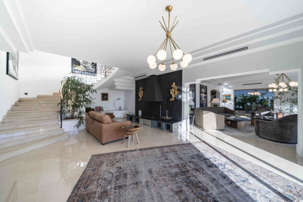 villa in Saint-Paul-de-Vence : Rent this lovely house in Saint Paul de Vence with a gorgeous view and all amenities you need to have a lovely stay. - Photo 16