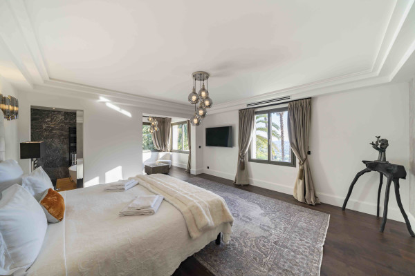 villa in Saint-Paul-de-Vence : Rent this lovely house in Saint Paul de Vence with a gorgeous view and all amenities you need to have a lovely stay. - Photo 5