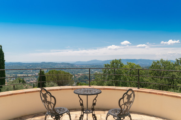 villa in Châteauneuf-Grasse : Rent magnificent villa with a breathtaking view over the French Riviera - Photo 10