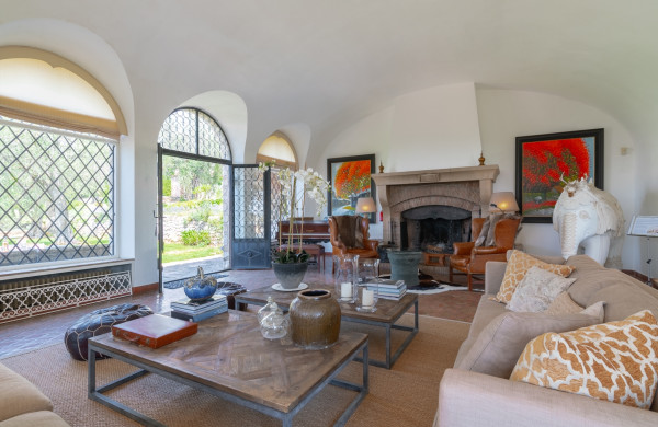 villa in Châteauneuf-Grasse : Rent magnificent villa with a breathtaking view over the French Riviera - Photo 6