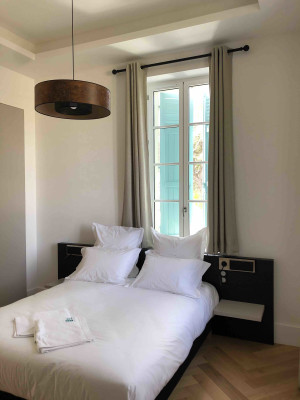 villa in St Tropez : Rent this incredible castle completely renovated with an amazing location. - Photo 11