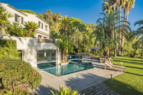 villa in Saint-Paul-de-Vence : Rent this lovely house in Saint Paul de Vence with a gorgeous view and all amenities you need to have a lovely stay. - Photo 38