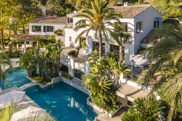 villa in Saint-Paul-de-Vence : Rent this lovely house in Saint Paul de Vence with a gorgeous view and all amenities you need to have a lovely stay. - Photo 0