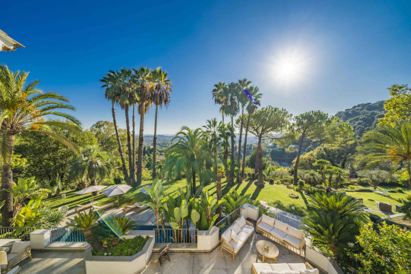 villa in Saint-Paul-de-Vence : Rent this lovely house in Saint Paul de Vence with a gorgeous view and all amenities you need to have a lovely stay. - Photo 1