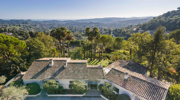 villa in Saint-Paul-de-Vence : Rent this lovely house in Saint Paul de Vence with a gorgeous view and all amenities you need to have a lovely stay. - Photo 44