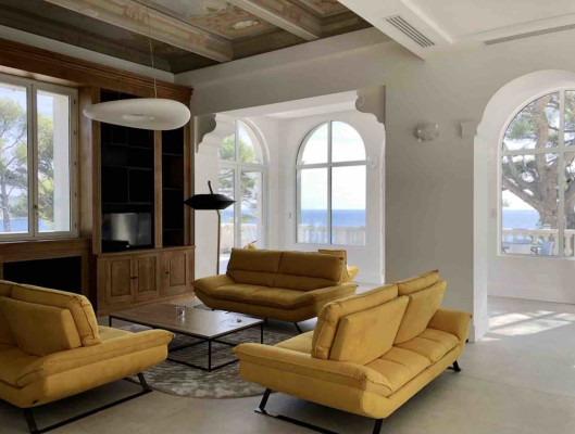 villa in St Tropez : Rent this incredible castle completely renovated with an amazing location. - Photo 5