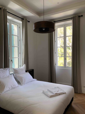 villa in St Tropez : Rent this incredible castle completely renovated with an amazing location. - Photo 20