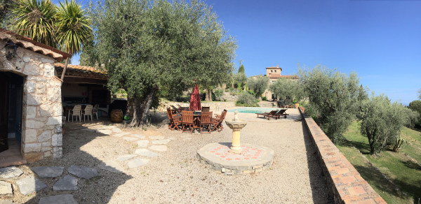 villa in Châteauneuf-Grasse : Rent magnificent villa with a breathtaking view over the French Riviera - Photo 25