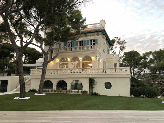 villa in St Tropez : Rent this incredible castle completely renovated with an amazing location. - Photo 29