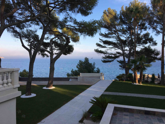 villa in St Tropez : Rent this incredible castle completely renovated with an amazing location. - Photo 24