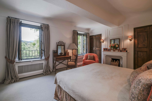 villa in Mougins : Rent this magnificent 6 bedroom domaine located in a magical setting with a Tennis court - Photo 51