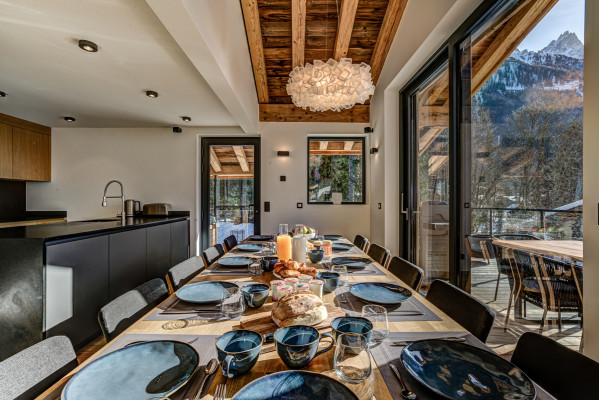 villa in Chamonix : Rent sumptuous chalet with swimming pool in Chamonix - Photo 1