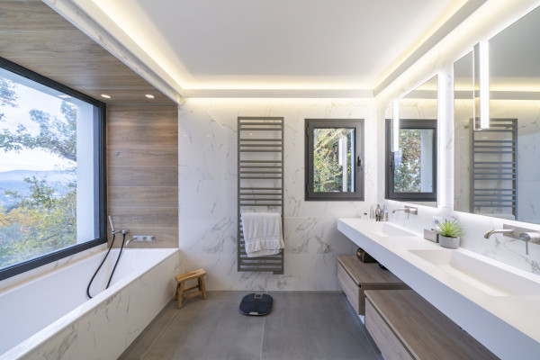 villa in Mougins : Rent this brand new villa located up to the hill in Mouans Sartoux with 5 bedrooms. - Photo 10
