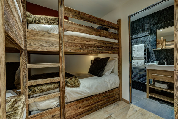 villa in Chamonix : Rent superb 5-bedroom chalet in Chamonix with indoor swimming pool - Photo 9