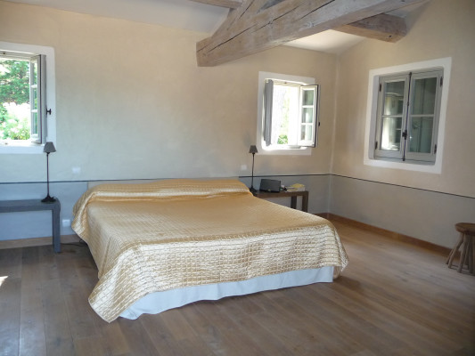 villa in Mougins : Rent this lovely Bastide in Mougins with 6 bedrooms and a tennis court. - Photo 28