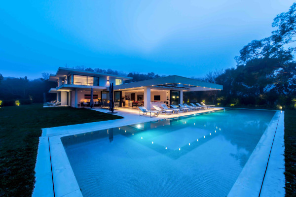 villa in St Tropez : Rent wonderful contemporary villa with sea view in Ramatuelle - Photo 0
