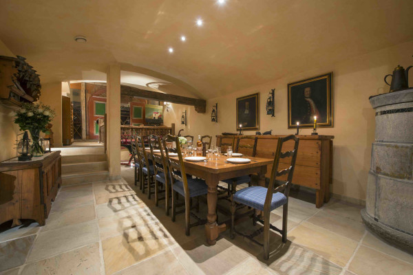 villa in Verbier : Rent sumptuous 5-bedroom ski in/ ski out chalet with private spa in Verbier - Photo 3