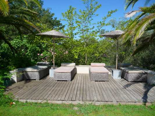 villa in Mougins : Rent this lovely Bastide in Mougins with 6 bedrooms and a tennis court. - Photo 12