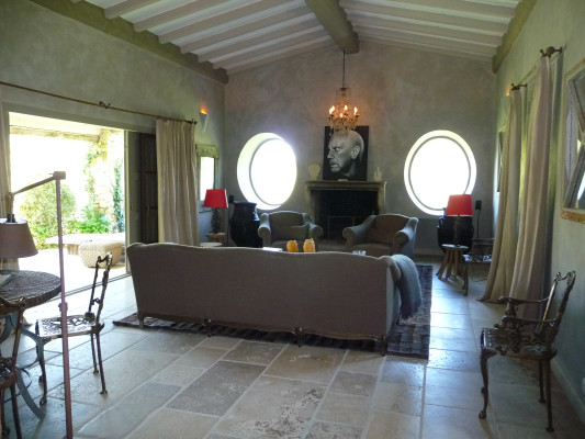 villa in Mougins : Rent this lovely Bastide in Mougins with 6 bedrooms and a tennis court. - Photo 20