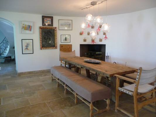 villa in Mougins : Rent this lovely Bastide in Mougins with 6 bedrooms and a tennis court. - Photo 24