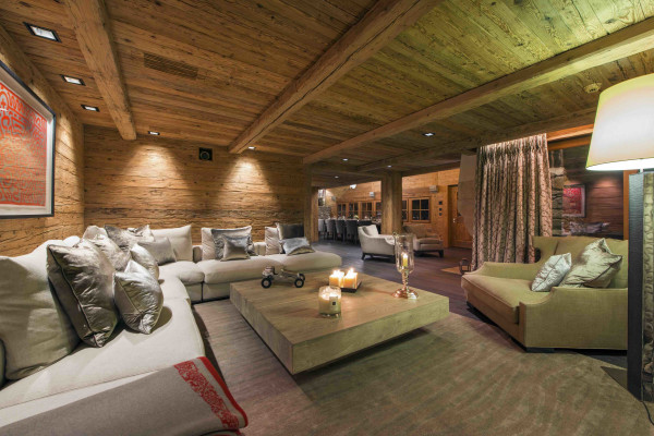 villa in Verbier : Rent sumptuous 5-bedroom ski in/ ski out chalet with private spa in Verbier - Photo 2