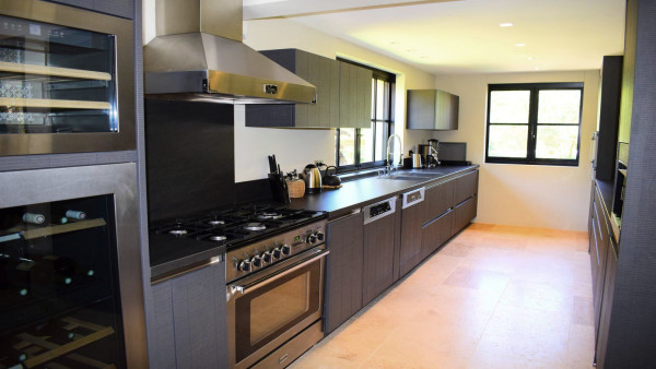 villa in St Tropez : Rent this beautiful newly renovated 7-bedrooms villa located in St Tropez - Photo 30