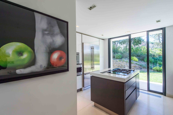 villa in St Tropez : Rent wonderful contemporary villa with sea view in Ramatuelle - Photo 10