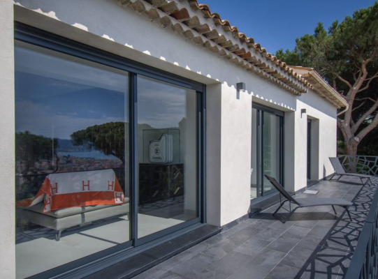 villa in Cannes : Rent this brand new renovated villa up to the hill in La Croix des Gardes - Photo 8