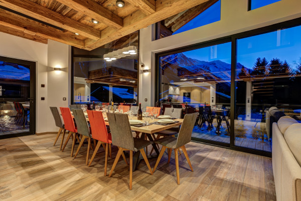 villa in Chamonix : Rent superb 5-bedroom chalet in Chamonix with indoor swimming pool - Photo 4