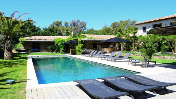 villa in St Tropez : Rent this beautiful newly renovated 7-bedrooms villa located in St Tropez - Photo 1