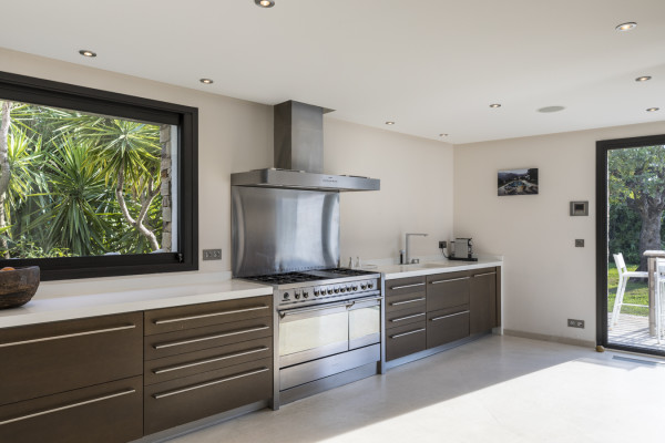 villa in St Tropez : Rent this modern villa located at walking distance to the Place des Lices. - Photo 12