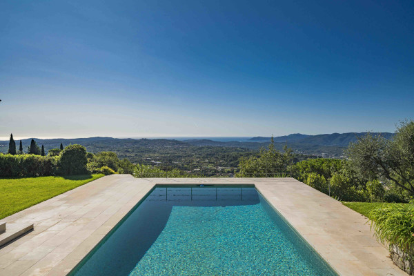villa in Châteauneuf-Grasse : Rent this wonderful 5 bedroom house with a gorgeous hill and sea view - Photo 47