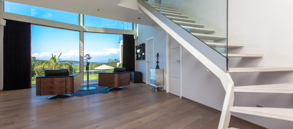 villa in St Tropez : Rent a modern villa in L'Escalet area with 6 bedrooms. - Photo 5