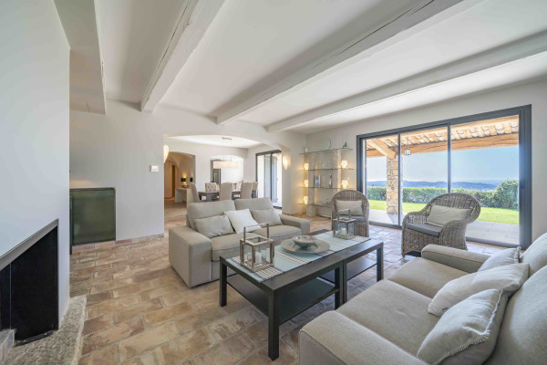 villa in Châteauneuf-Grasse : Rent this wonderful 5 bedroom house with a gorgeous hill and sea view - Photo 16