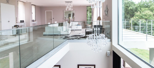 villa in St Tropez : Rent a modern villa in L'Escalet area with 6 bedrooms. - Photo 6